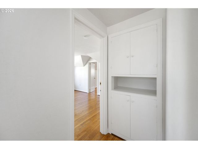 3979 Ne 42ND Ave, Portland, OR 97213