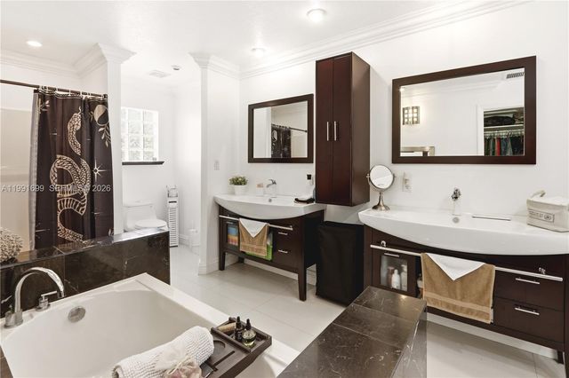 9955 SW 74th St, Miami, FL 33173