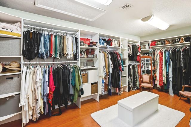 9955 SW 74th St, Miami, FL 33173