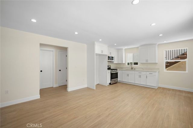 1007 W Angeleno Avenue 103, Burbank, CA 91506
