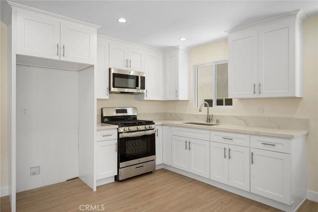 1007 W Angeleno Avenue 103, Burbank, CA 91506