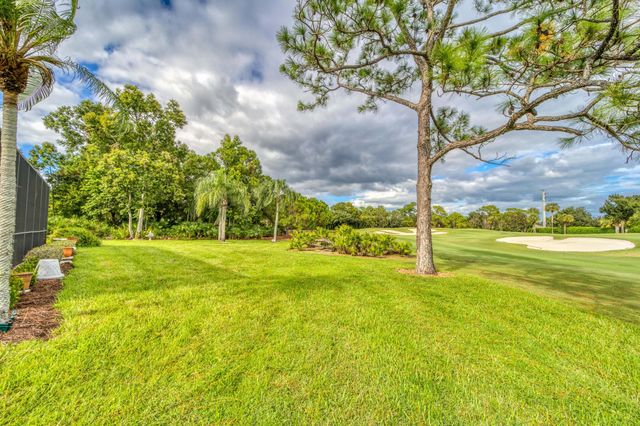 4104 SW Gleneagle Circle, Palm City, FL 34990