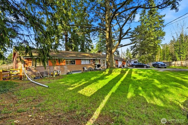 219 Meadow Pl SW, Everett, WA 98208