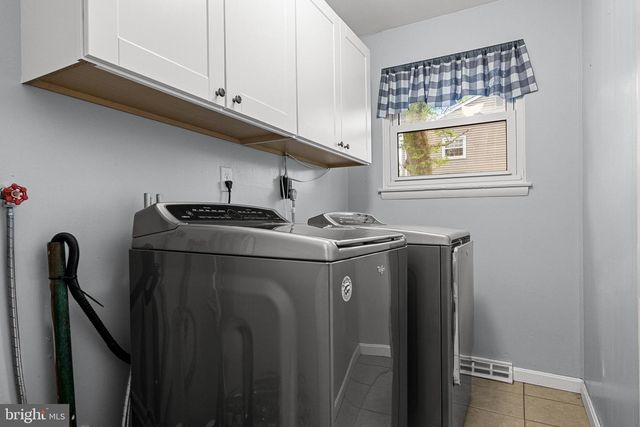6 ONIONTOWN RD, Medford, NJ 08055