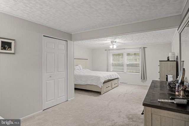 6 ONIONTOWN RD, Medford, NJ 08055