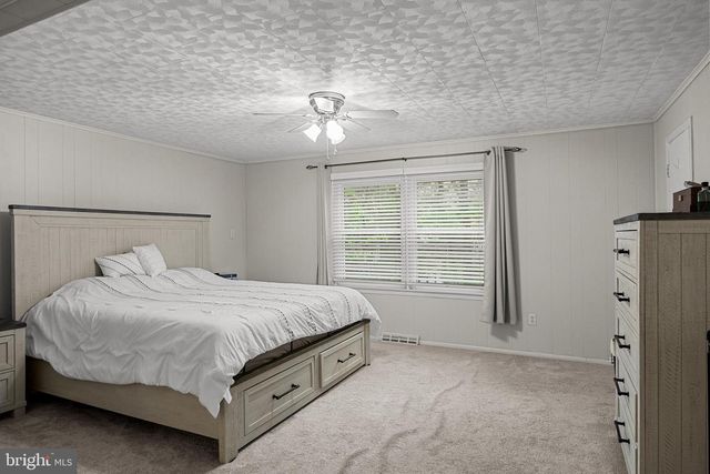 6 ONIONTOWN RD, Medford, NJ 08055