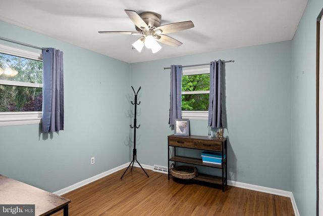 6 ONIONTOWN RD, Medford, NJ 08055