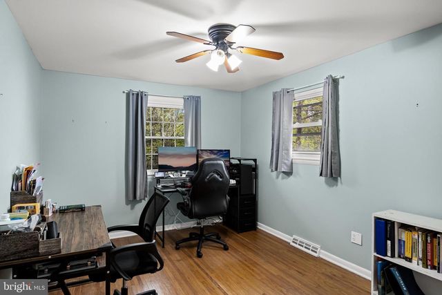 6 ONIONTOWN RD, Medford, NJ 08055