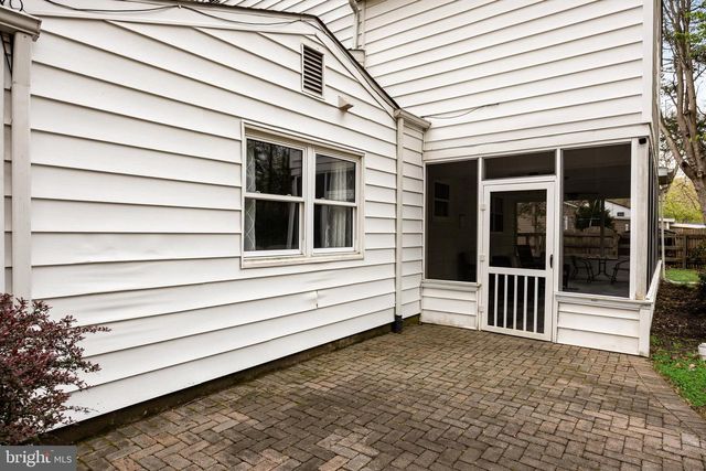 6 ONIONTOWN RD, Medford, NJ 08055