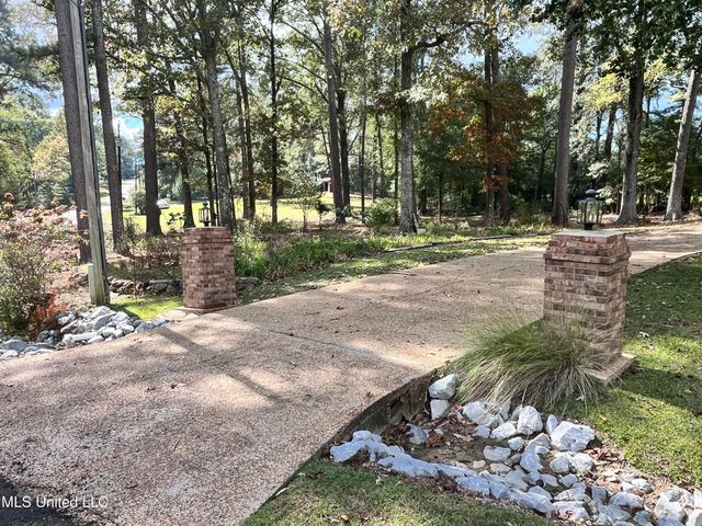 103 Stanton Hall Drive, Florence, MS 39073