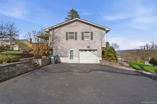 4 Westend Drive, Highland Mills, NY 10930