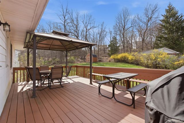 4 Westend Drive, Highland Mills, NY 10930