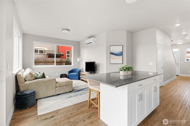 1884 Front Street, Lynden, WA 98264