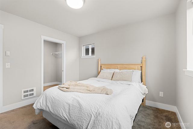 1884 Front Street, Lynden, WA 98264