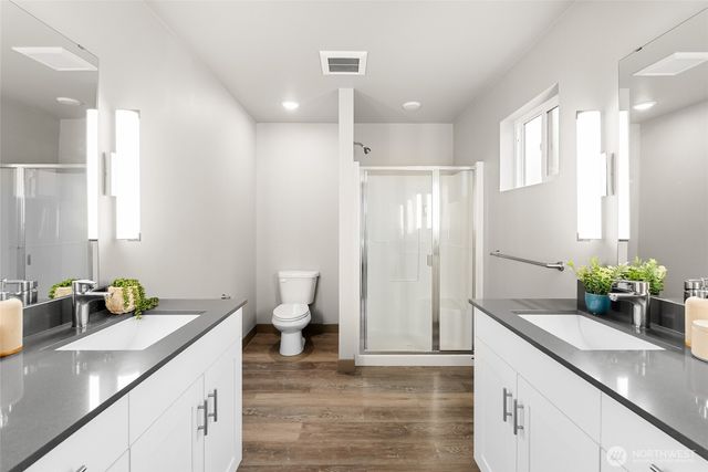 1884 Front Street, Lynden, WA 98264