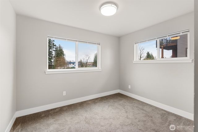 1884 Front Street, Lynden, WA 98264