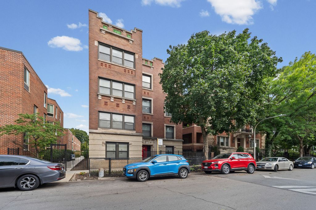 4711 S Greenwood Avenue, Chicago, IL 60615 — exterior