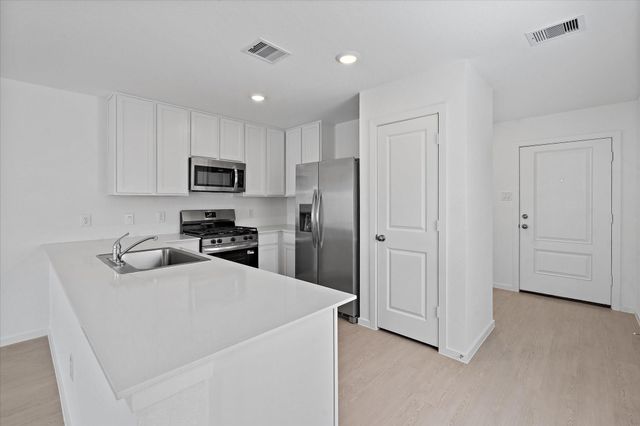 28731 Texas Plains Drive, Hockley, TX 77447