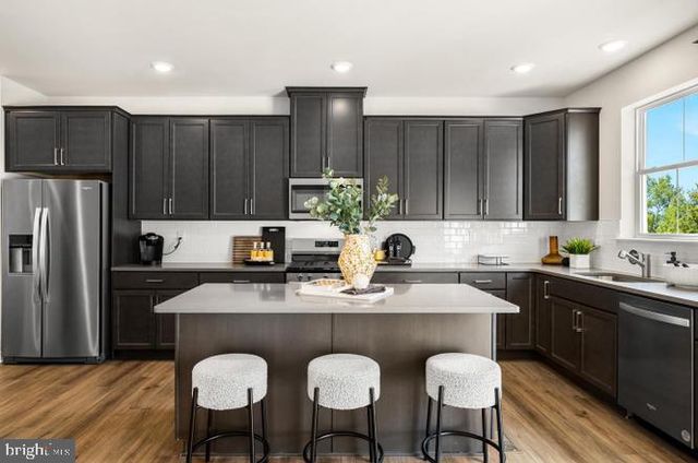 35 E FRONT ST, Bridgeport, PA 19405