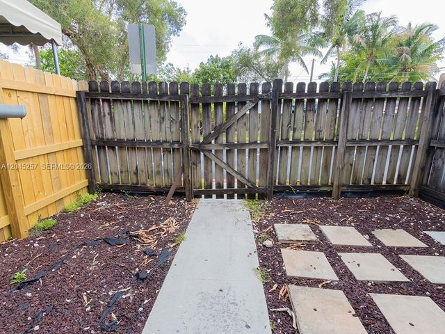 4648 NW 9th Drive 4648, Plantation, FL 33317