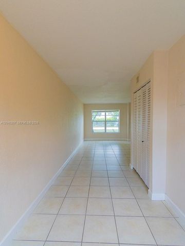 4648 NW 9th Drive 4648, Plantation, FL 33317