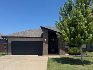 601 NW 179th Street, Edmond, OK 73012