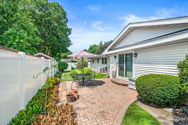 2250 Lowell Street, Aurora, IL 60506