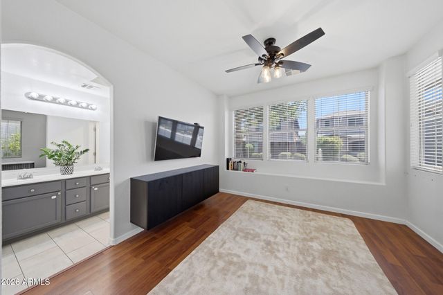 3722 E KRISTAL Way, Phoenix, AZ 85050