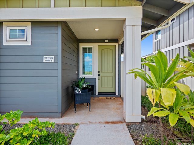 94-1133 Halekukui Street 8, Waipahu, HI 96797