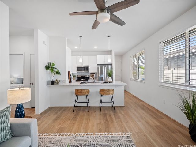 94-1133 Halekukui Street 8, Waipahu, HI 96797