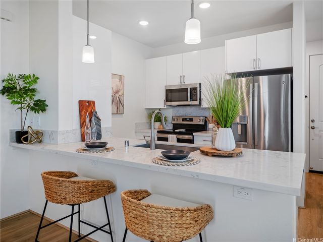 94-1133 Halekukui Street 8, Waipahu, HI 96797