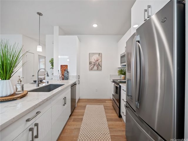 94-1133 Halekukui Street 8, Waipahu, HI 96797