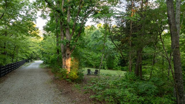 8012 Rose Ridge Pvt Lane, Fairview, TN 37062