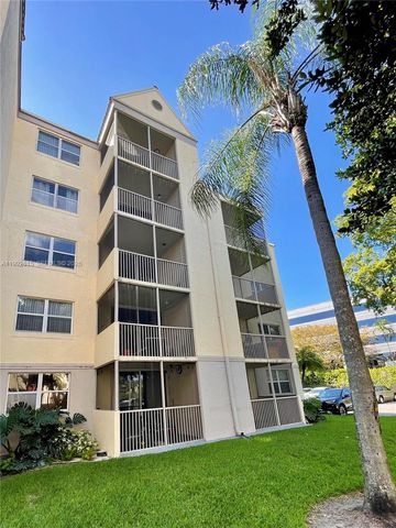 8255 Lake Dr 102, Doral, FL 33166