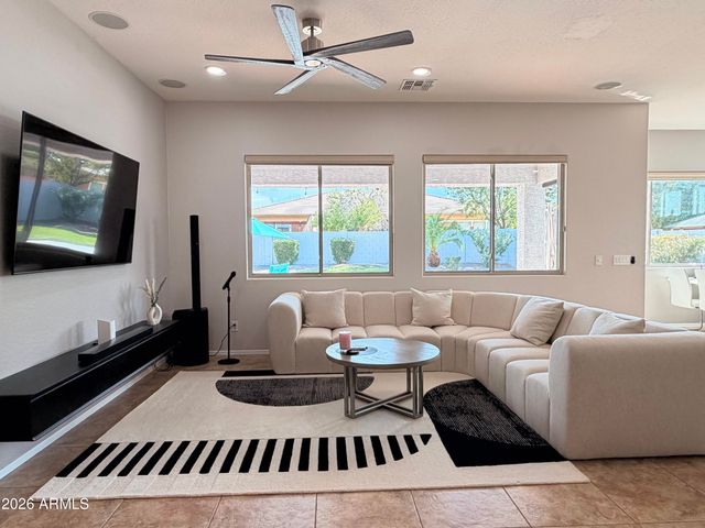 4329 W SUMMERSIDE Road, Laveen, AZ 85339