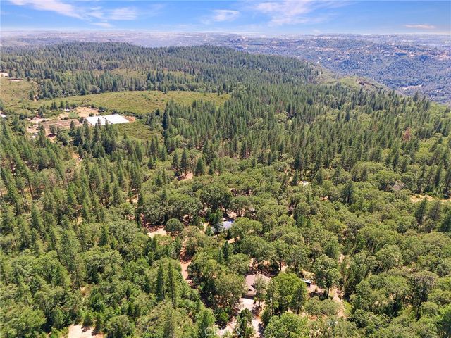 4940 Papaya Road, Forest Ranch, CA 95942