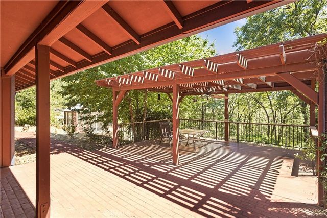 4940 Papaya Road, Forest Ranch, CA 95942