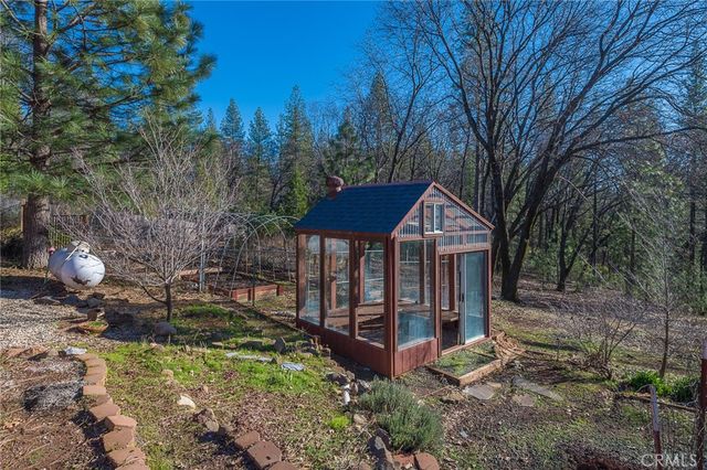 4940 Papaya Road, Forest Ranch, CA 95942