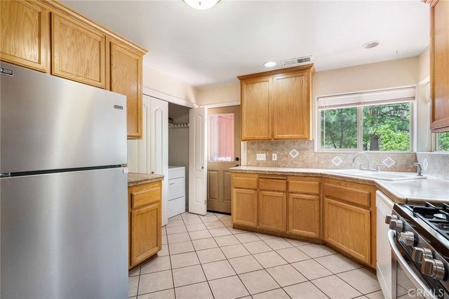 4940 Papaya Road, Forest Ranch, CA 95942