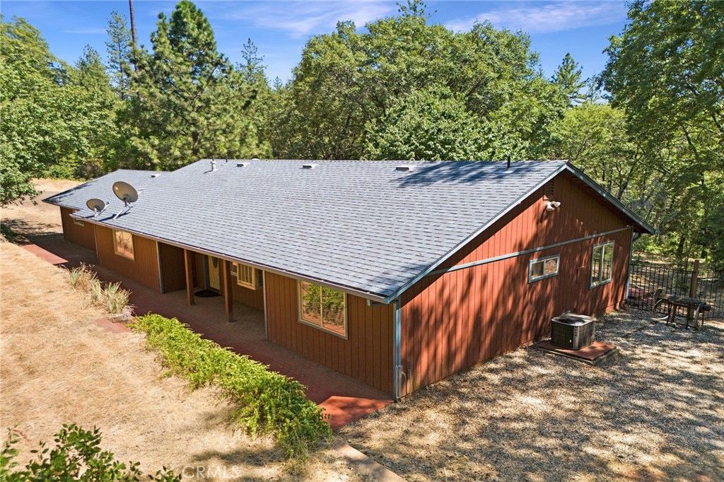 4940 Papaya Road, Forest Ranch, CA 95942