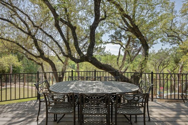 405 Ridgecrest RD, Georgetown, TX 78628