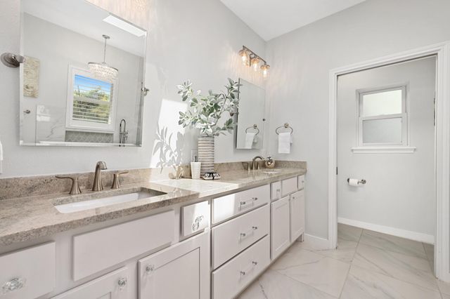 405 Ridgecrest RD, Georgetown, TX 78628