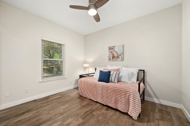 405 Ridgecrest RD, Georgetown, TX 78628