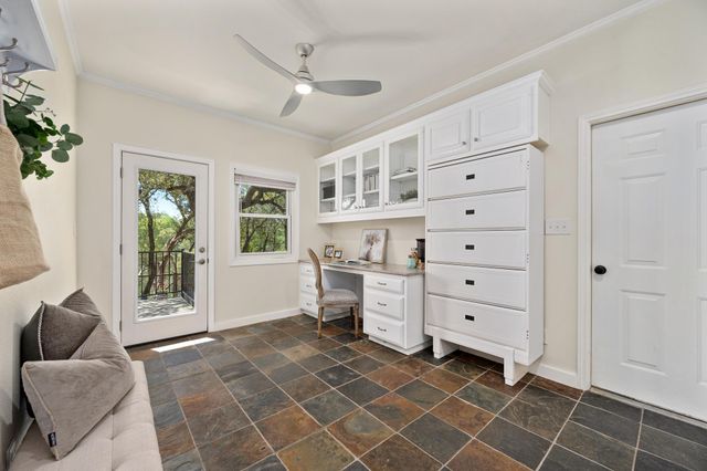 405 Ridgecrest RD, Georgetown, TX 78628