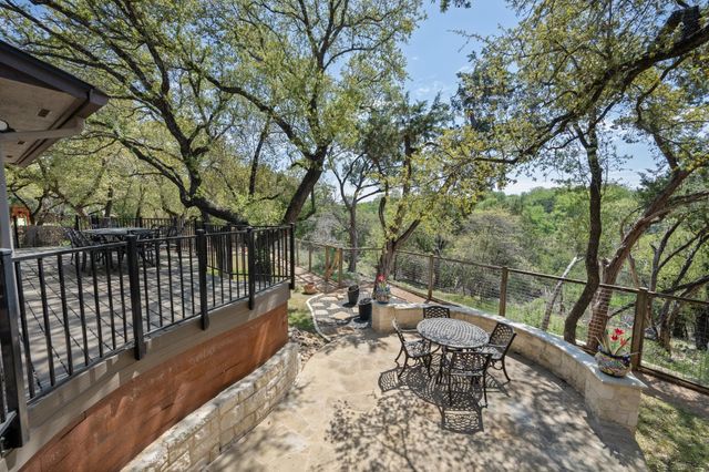 405 Ridgecrest RD, Georgetown, TX 78628