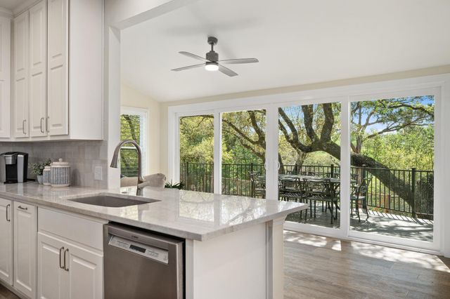 405 Ridgecrest RD, Georgetown, TX 78628