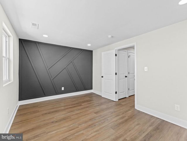 12217 SWEET BRIAR RD, Philadelphia, PA 19154