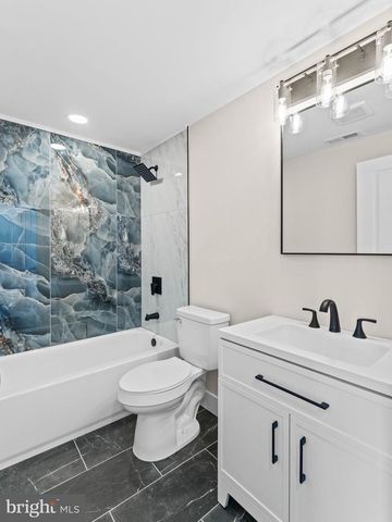 12217 SWEET BRIAR RD, Philadelphia, PA 19154