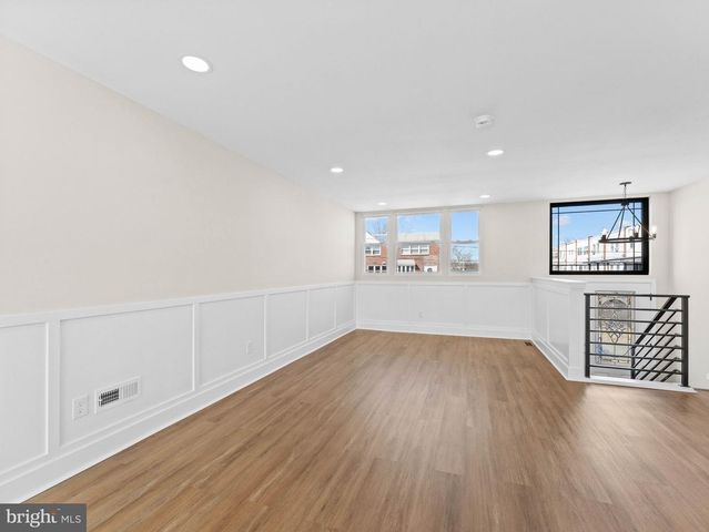 12217 SWEET BRIAR RD, Philadelphia, PA 19154