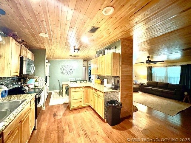 8501 Texoma Hills, Kingston, OK 73439